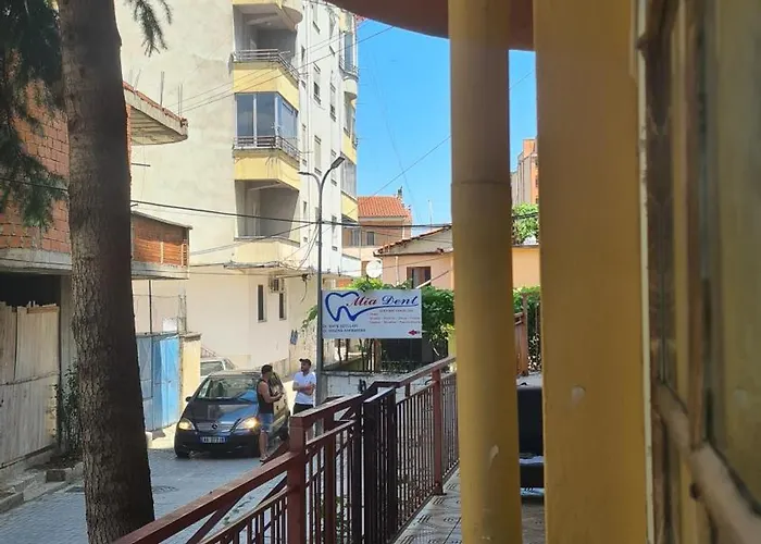 Garsoniere Leka Vendégház