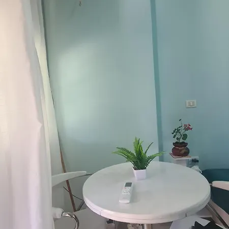 Penzion Garsoniere Leka *