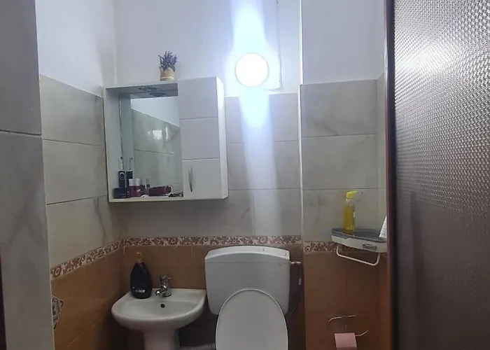 Garsoniere Leka * Pogradec